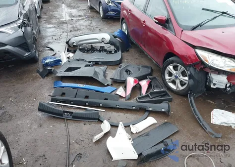 2018 Ford Escape Se z USA, uszkodzony, nr VIN 1FMCU0GD6JUD05986